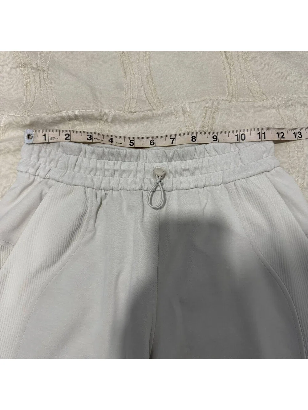 lululemon Size 2 Women’s Light Gray Ribbed Panel Jogger Pants Drawstring